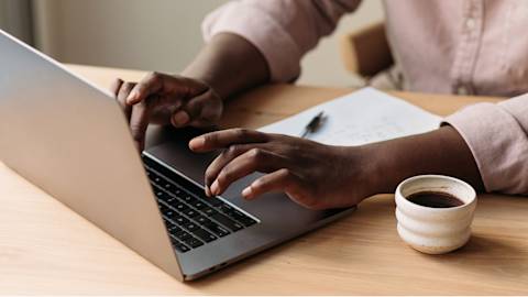 Using AI in Email Marketing hero