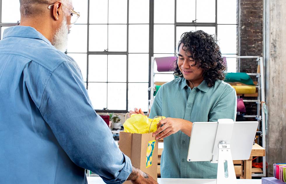 6 Tips for Converting Customers into Lifelong Fans