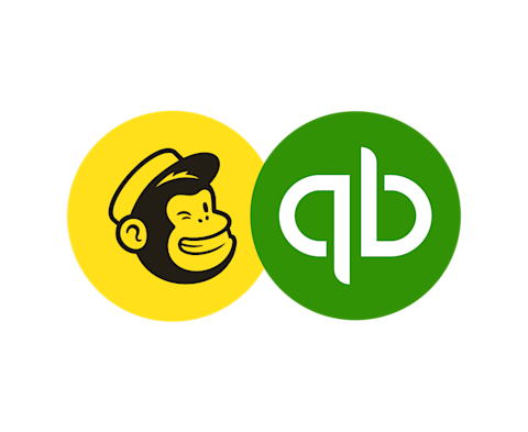 Logotipo de Mailchimp y logotipo de QuickBooks en conjunto, cada logotipo dentro de círculos separados y colocados uno al lado del otro