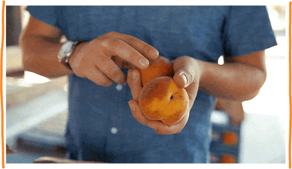 Stephen Rose shuffling some peaches